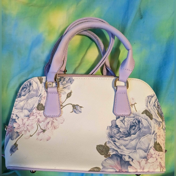 Handbag - Picture 3 of 6